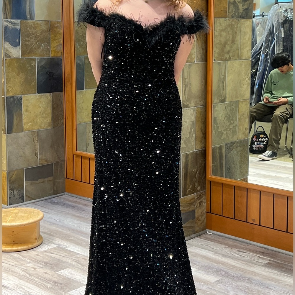 ALYCE black sequin dress w/ feathered neck line